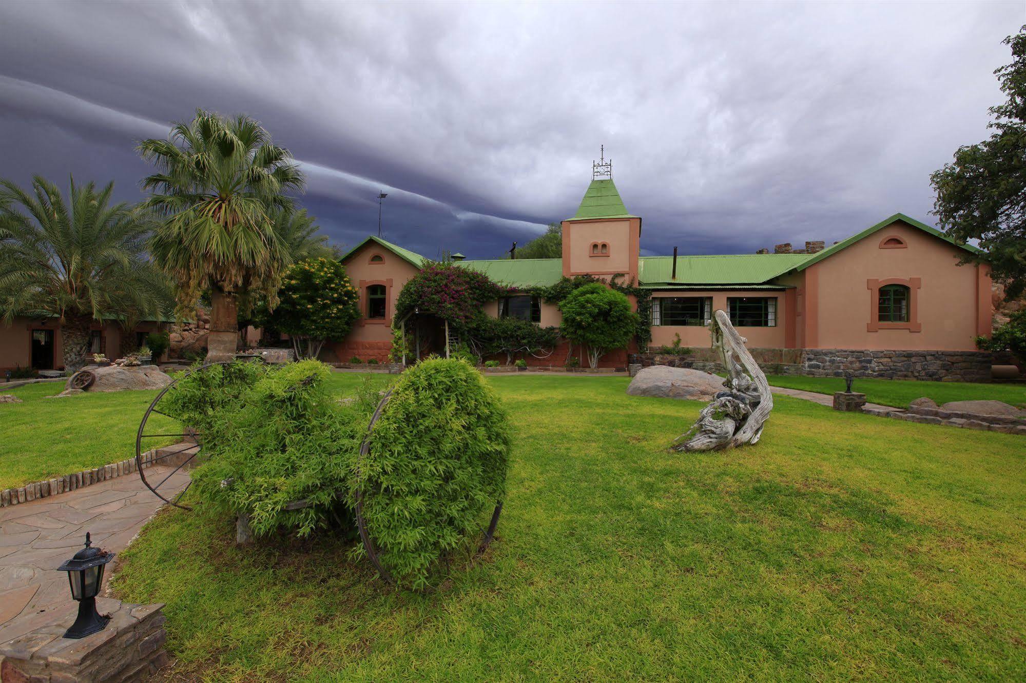 Gondwana Canyon Lodge Kanebis Buitenkant foto
