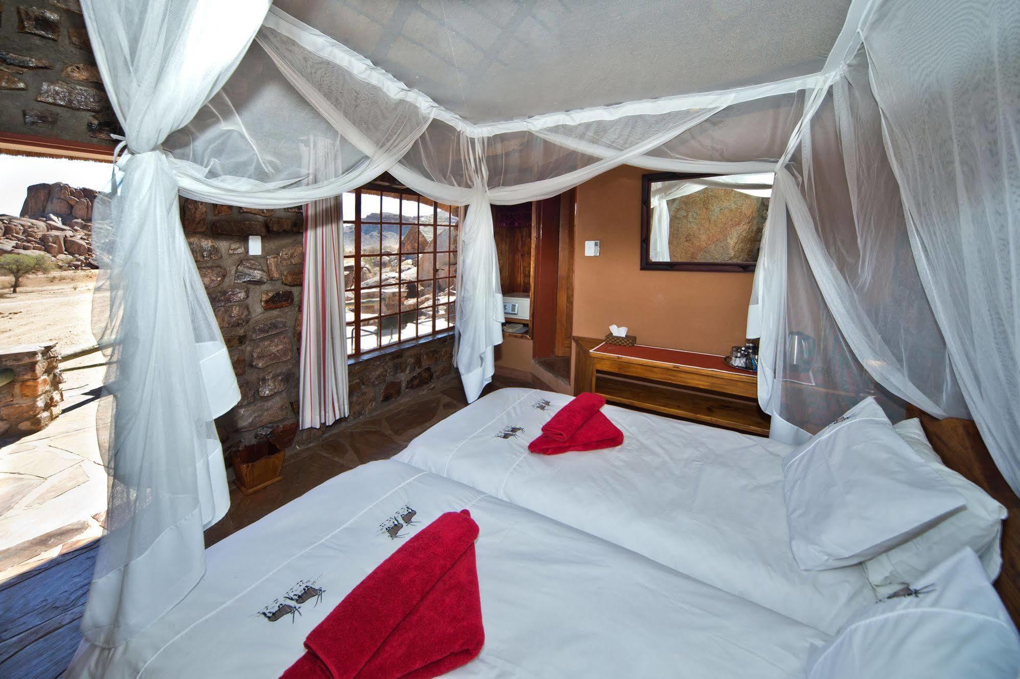Gondwana Canyon Lodge Kanebis Buitenkant foto