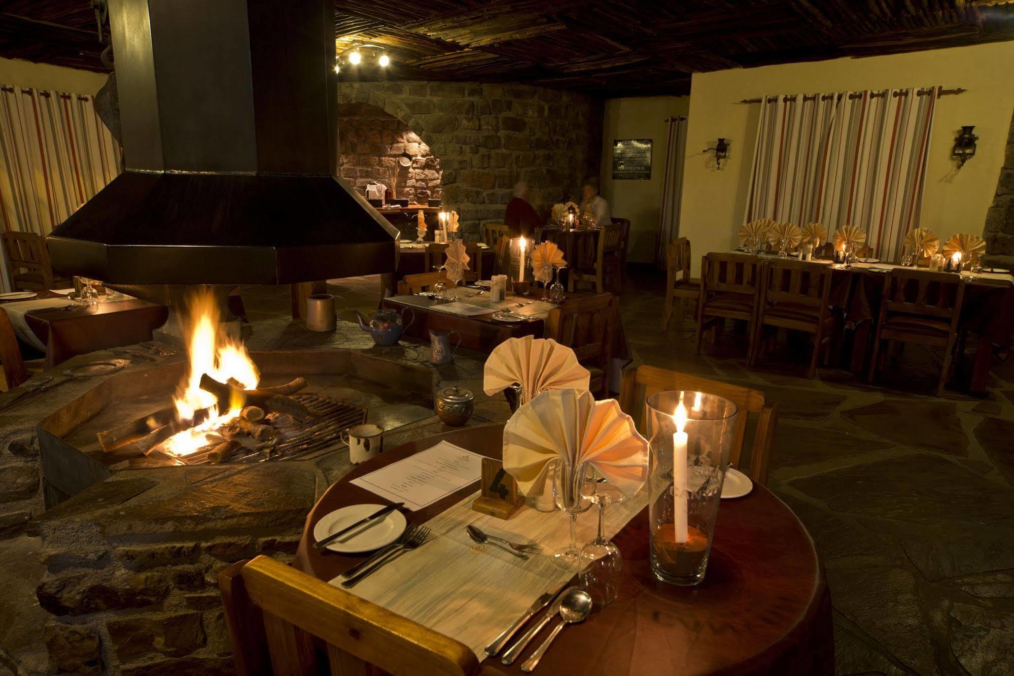 Gondwana Canyon Lodge Kanebis Buitenkant foto