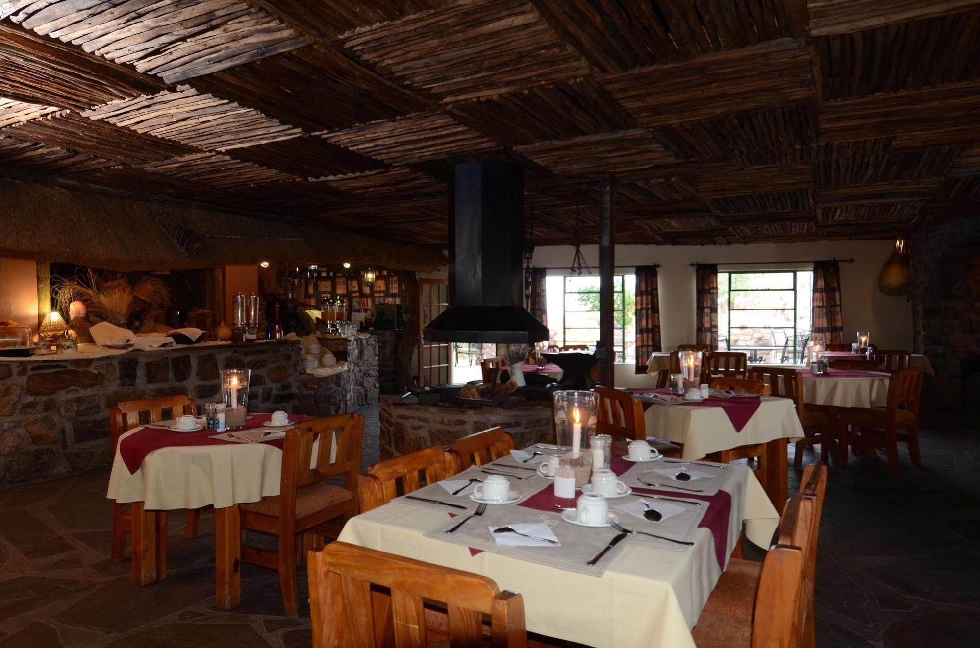 Gondwana Canyon Lodge Kanebis Buitenkant foto